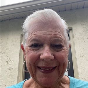 Meet your Posher, Roberta